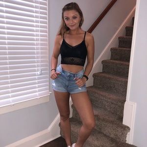 Meet your Posher, Melissa